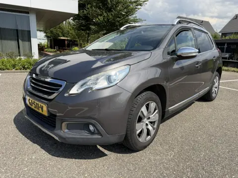 Peugeot 2008 1.2 PureTech Allure Nieuwe schokbreker, beurt en apk gehad. direct rijden met deze zuin