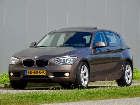 BMW 1-serie 116i Aut High | Schuif/ Kantel dak | LEES TEXT |