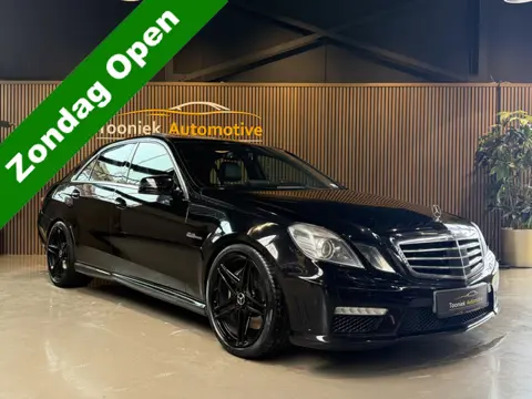 Mercedes-Benz E-Klasse AMG 63 full options | verwarmde stoelen voor en achter | perfecte staat en mo