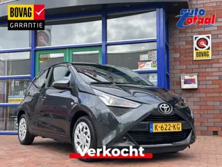 Toyota Aygo 1.0 VVT-i x-play | Apple Carplay/Android Auto | Airco | Dealer onderhouden!