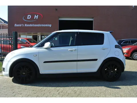 Suzuki Swift 1.3 Comfort airco apk 24-11-2026 inruil mogelijk nap