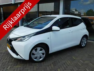 Toyota Aygo 1.0 VVT-i x-play (bj 2015)