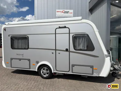 Eriba Nova Light 465 Elegance Mover / Luifel