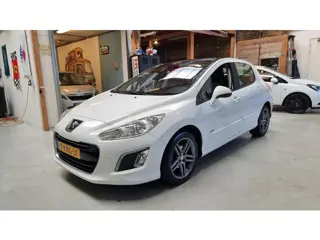 Peugeot 308 1.6 VTi Sportium Navi, Panoramadak, Bluetooth, LMV 17", Clima.......