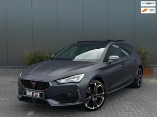 Cupra Leon 1.4 e-Hybrid VZ Copper 245PK PANO|NAVI|APPLE CARPLAY