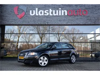 Audi A3 Sportback 1.6 FSI Attraction , Trekhaak, Cruise control,