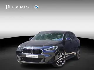BMW X2 sDrive18i M Sportpakket | 19 inch LM M Dubbelspaak | Trekhaak met afneembare kogel | BMW Head