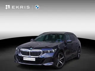 BMW 5 Serie Touring 520i M Sportpakket | 20 inch LM M Sterspaak | Driving Assistant Plus | Harman-Ka
