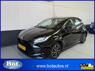 Toyota Yaris 1.5 VVT-i Dynamic / 7X TOYOTA YARIS OP VOORRAAD / 1E EIGENAAR / ACHTERUITRIJCAMERA / AI