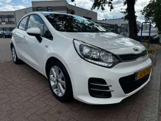 Kia Rio 1.2 CVVT 5deurs DynamicLine Airco,Navigatie,Camera