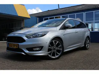 Ford Focus station 1.5-16V "ST-Line'' Clima - Cruise - Carplay !! 150 Pk