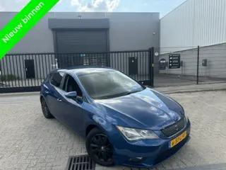SEAT Leon 1.6 TDI Cruise 6Bak Sensor Clima BT Netjes
