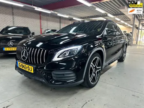 Mercedes-Benz GLA-klasse 180 Business Solution, AMG, Pano, Xenon