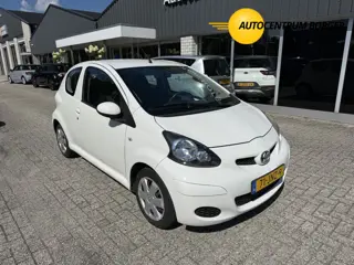 Toyota Aygo 1.0-12V AUTOMAAT Comfort Airco /Audio/Elektr ramen/CV