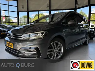 Volkswagen Touran 1.4 TSI Highline Business R 7p | Trekhaak | Camera | Pano| Leder | Navi | Adaptive