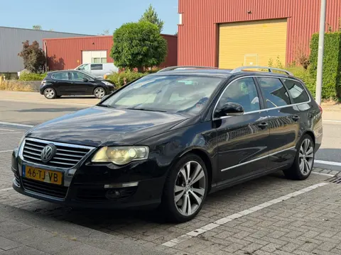Volkswagen Passat Variant 3.2 V6 250PK Highline 4Motion DSG Navi Leer