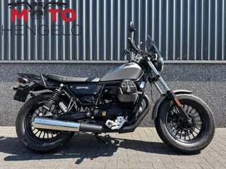 Moto Guzzi V9 BOBBER (bj 2017)