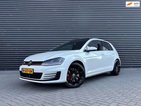 Volkswagen Golf 2.0 TSI GTI Performance| PANO| REMUS| LED|CARPLAUY|DYNAUDIO| KLEPPENUITLAAT|