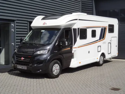 Buerstner Limited T 727 G Automaat 9-speed 160pk