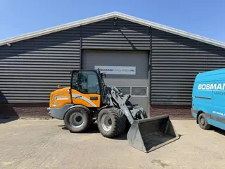 Giant G5000 shovel 2025