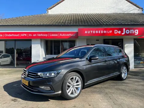 VOLKSWAGEN PASSAT VARIANT 1.5 TSI BUSINESS 150PK AUTOMAAT / NAVI / CAMERA / STOELVERW. / ELEK. KLEP