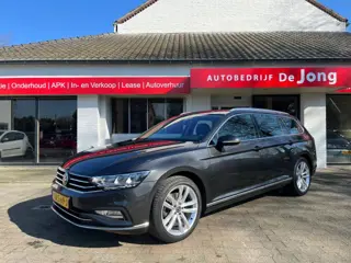 VOLKSWAGEN PASSAT VARIANT 1.5 TSI BUSINESS 150PK AUTOMAAT / NAVI / CAMERA / STOELVERW. / ELEK. KLEP