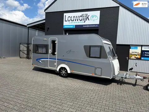 BURSTNER Averso 460 TS ’10 (Mover, Fransbed)