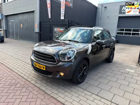 Mini Countryman 1.6 One 2e Eigenaar! Panoramadak Airco Navi PDC NAP APK