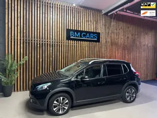 Peugeot 2008 1.2 PureTech Allure Clima,Navi,Panodak