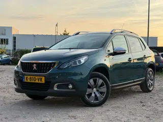 Peugeot 2008 1.2 PureTech Allure/ PARELMOER/ CARPLAY