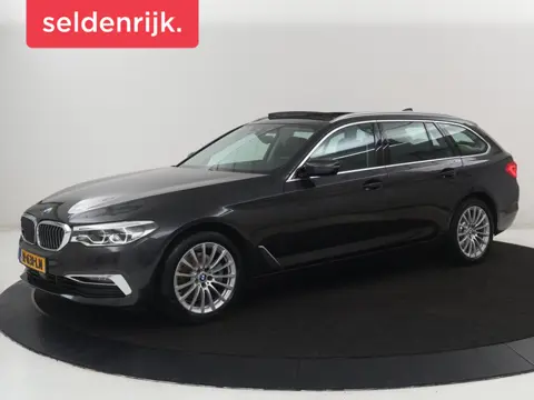 BMW 5-serie Touring 520i High Executive  | Panoramadak | Trekhaak | Head-Up | Stoelventilatie | Stoe