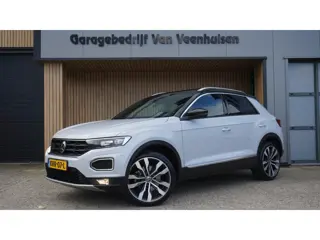 Volkswagen T-Roc 1.5 150pk TSI Sport Pano Virtual Stoelverw Drive select *68737km* 19 inch LM Cruise