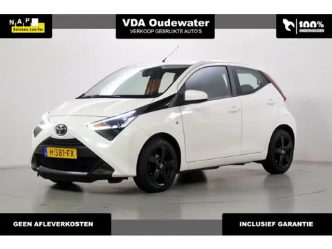 Toyota Aygo 1.0 VVT-i X-play LMV Navigatie
