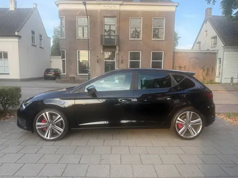 Seat Leon 2.0 TSI Cupra 280 PK EERSTE LAK LEER PANO DEALER ONDERHOUDEN
