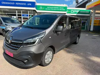 Renault Trafic 2.0 dCi 120 L2H1 Passenger 8+1