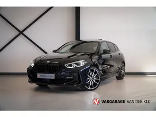 BMW 1-serie 118i M-Sport | Panorama | M-Seats | Sportrem | Camera | HiFi | Stoelverwarming |