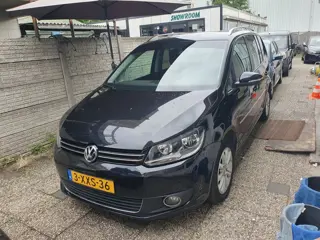 Volkswagen Touran 1.6 TDI Highline BlueMotion Automaat Inruil mogelijk