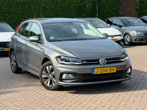 Volkswagen Polo 1.0 TSI Comfortline R-line / Camera / Navigatie / Parkeerhulp V+A / LED / 16'' / App