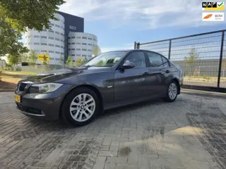BMW 3-serie 320i