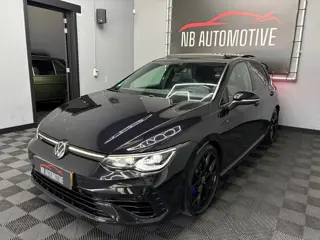 Volkswagen Golf 8 2.0 TSI R 4Motion Akra