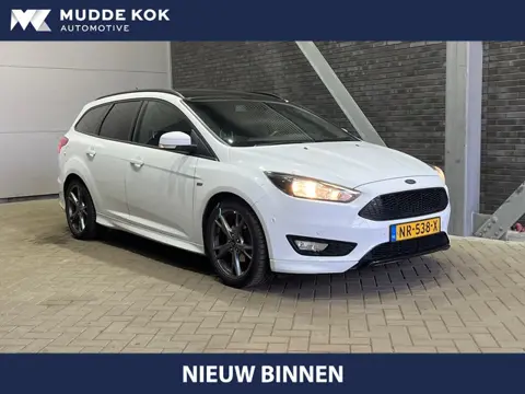 Ford Focus Wagon 1.0 ST-Line | Voorruitverwarming | PDC V+A | Getint Glas | 18 Inch | Park Assist
