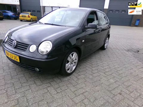 Volkswagen Polo 1.4-16V Highline