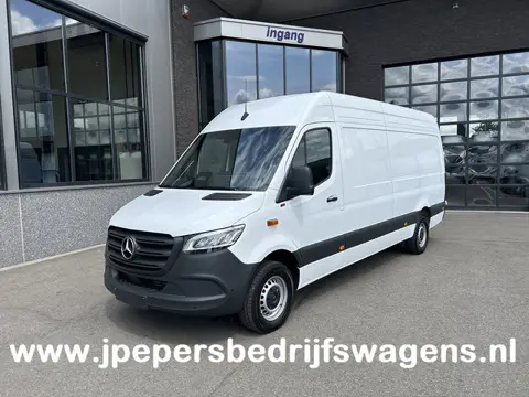 Mercedes-Benz Sprinter 317 CDI L3 H2 Pro LED / MBUX / Navigatie / Camera / Cruise control / Airco / 