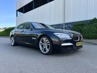 BMW 7-serie 750i High Executive M -PAKKET 520PK BOMVOL