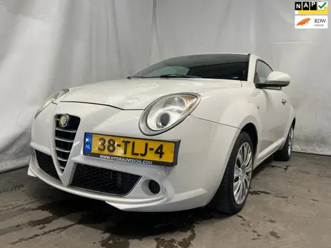 Alfa Romeo MiTo 1.3 JTDm ECO Essential - Schade