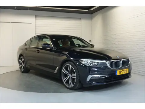 BMW 5 Serie 520i  Rijklaar! | Carplay | Eerste eigenaar | Stoelverwarming |
