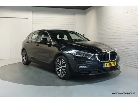 BMW 1-serie 118i RIJKLAAR! | Automaat | Carplay | DAB+ | LED | Dealer