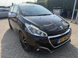 Peugeot 208 1.6 BlueHDi Blue Lease Premium | Clima | Navi | Leder | Pano |
