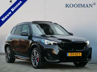 BMW X1 xDrive25e M Sport pakket Pro 245 Pk Automaat Schuifdak / Winterpakket / Harman Kardon