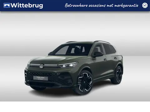Volkswagen Tiguan 1.5 eHybrid 272pk R-Line DSG Automaat / Panorama schuifdak / Leder / 360 camera / 